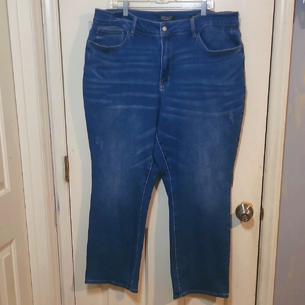 JUDY BLUE Women's Jeans  Dad Jeans Size 22W High Rise  Like New